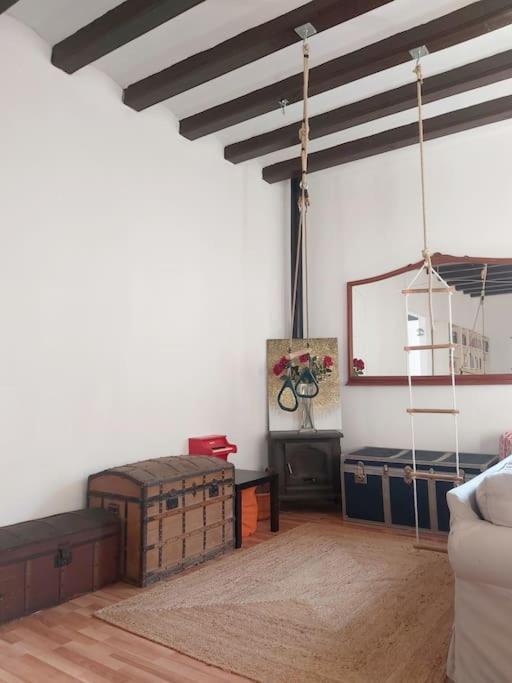 Small Room In Sants With Huge Terrace บาร์เซโลนา ภายนอก รูปภาพ
